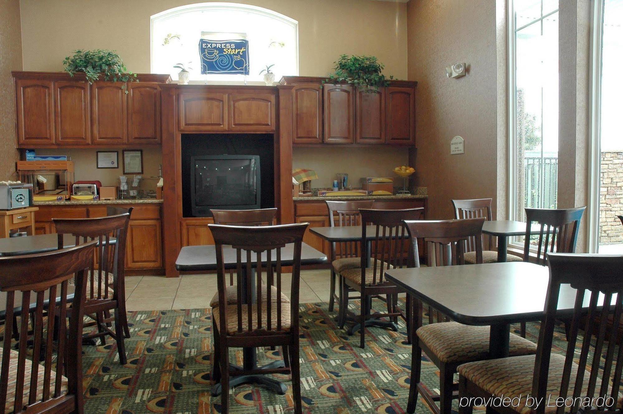 Holiday Inn Express- West Sacramento By Ihg Restaurant bilde